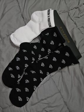 Rich & Rotten Black Patterned Crew Socks with White Ankle Sock-NWOT